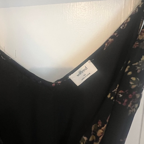 Aritzia WILFRED floral wrap dress - Picture 3 of 3